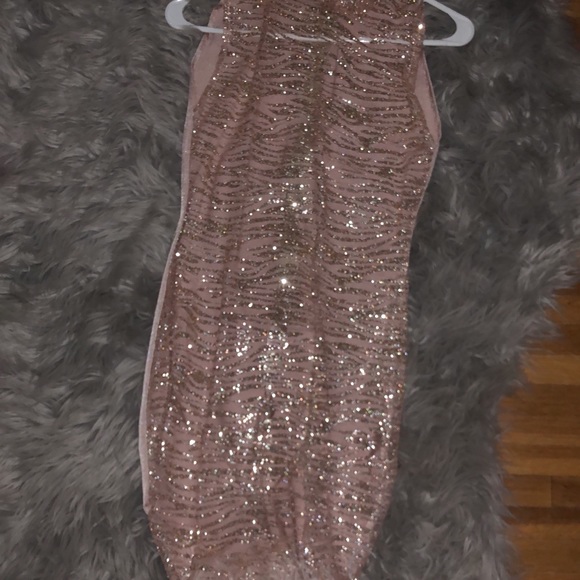 Selling my wardrobe gently used 30$ obo - Picture 6 of 8